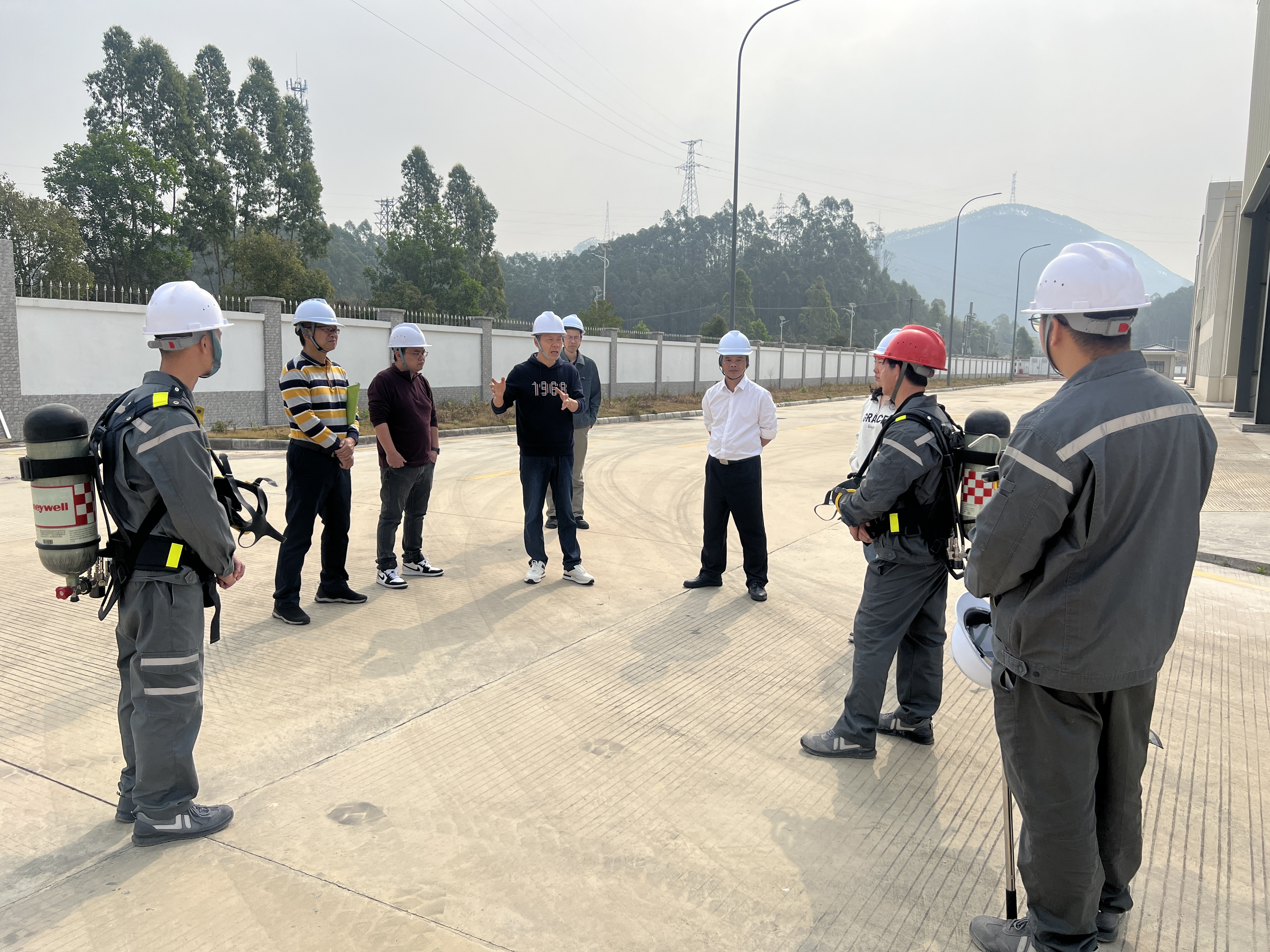 市發(fā)展改革局組織開展涉糧企業(yè)有限空間作業(yè)安全生產(chǎn)專項檢查